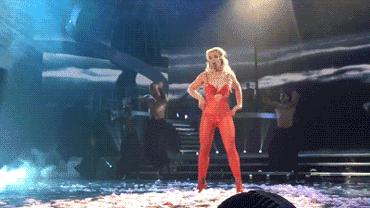 被当“赚钱机器”12年，小甜甜布兰妮逃离父亲又失败了