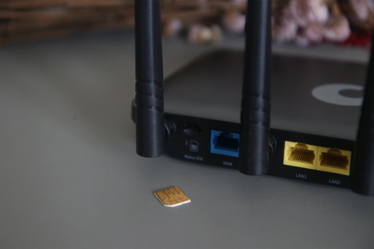 解决短租上网难题,你需要蒲公英X4C路由器:临时上网超便捷