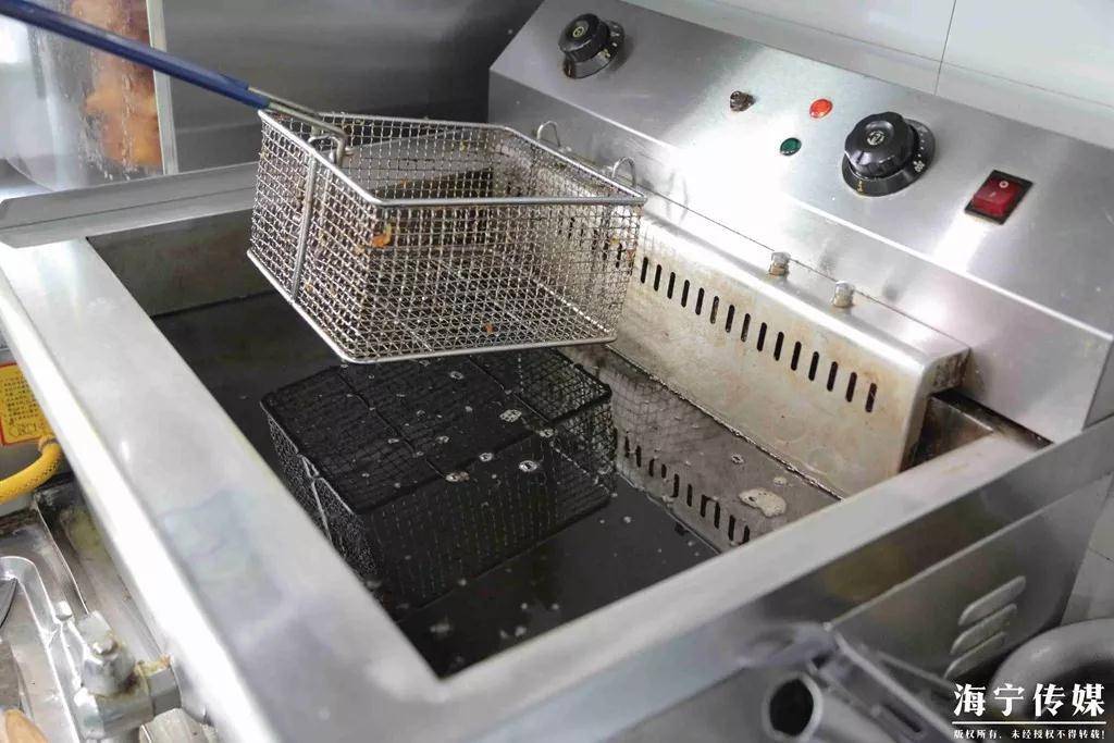 车库起家，被查下架！海宁网红美食店银泰边重生，月销4000-5000单