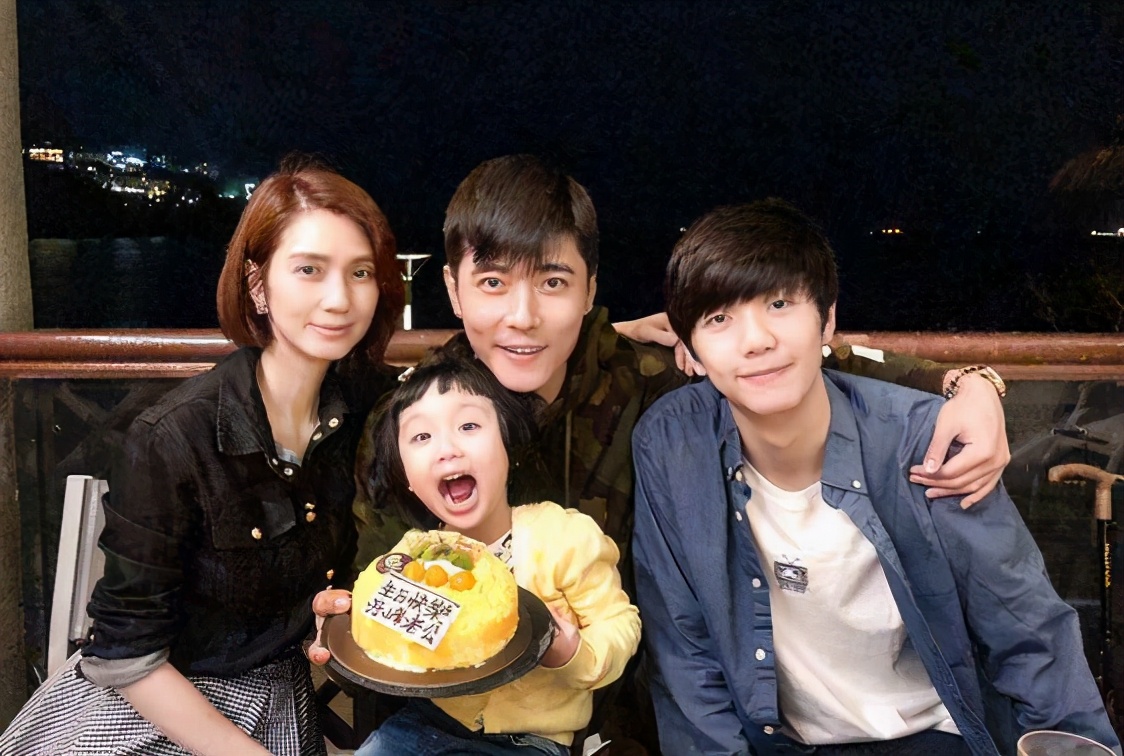 霍建华林心如吵架风波后首次同框,林心如霍建华当街吵架是真的吗