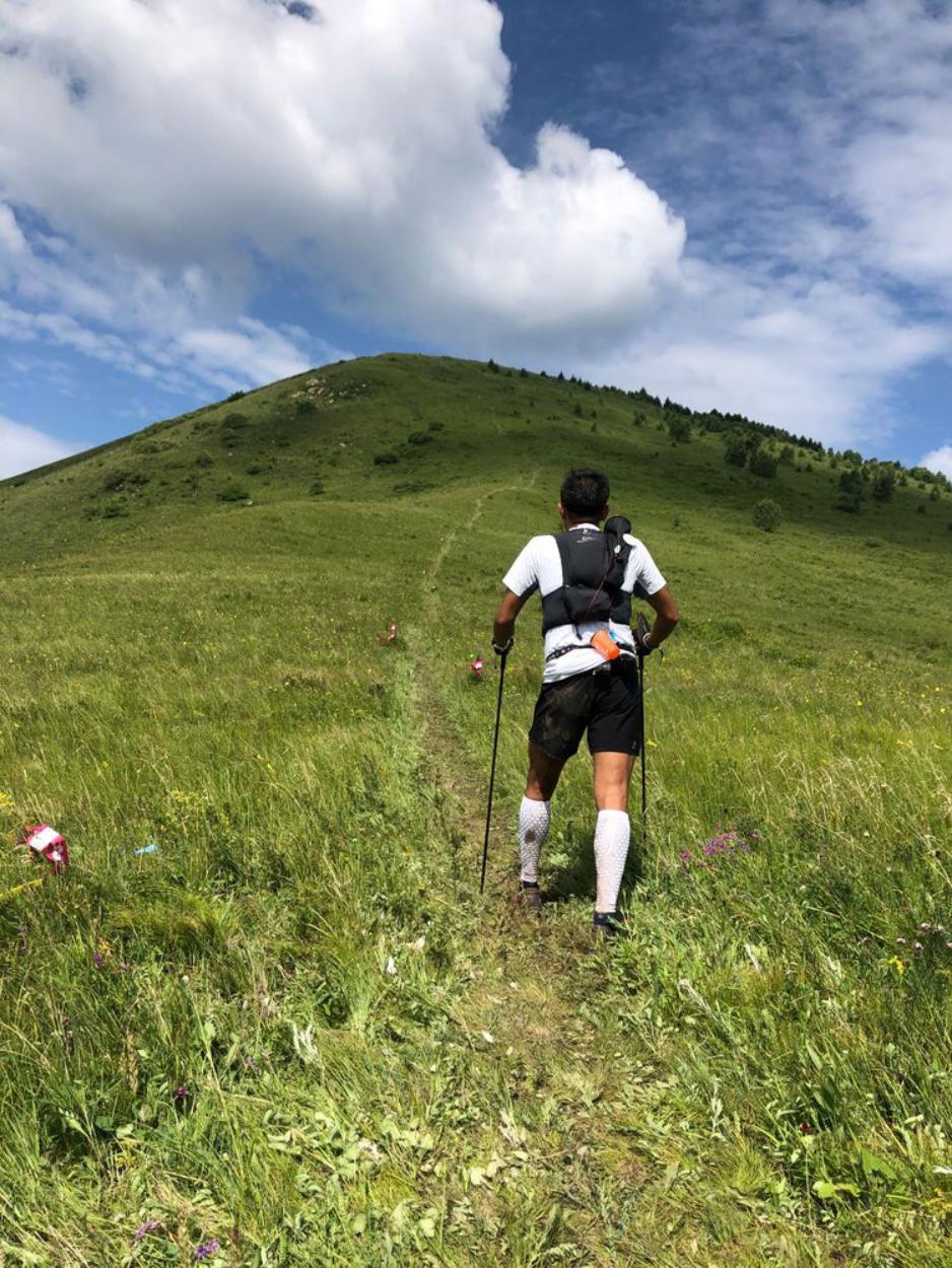 168公里越野跑是一口气跑完吗,168公里越野跑需要多长时间