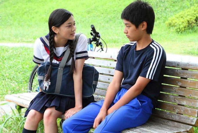 发现女儿早恋的正确引导方法初中,初中发现女儿早恋的正确引导方法