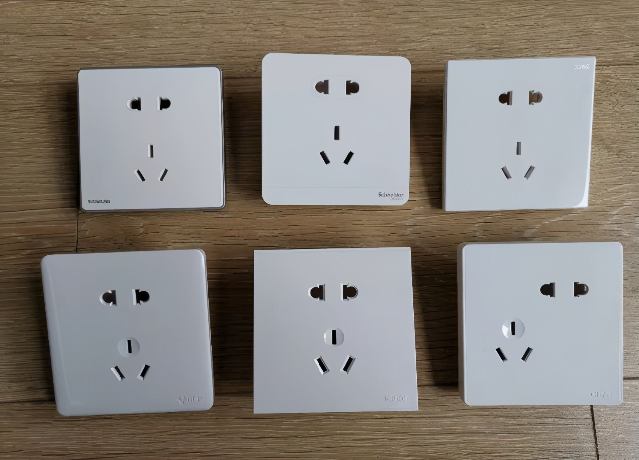 开关插座品牌选购按照哪些标准,新房装修开关插座怎么选购