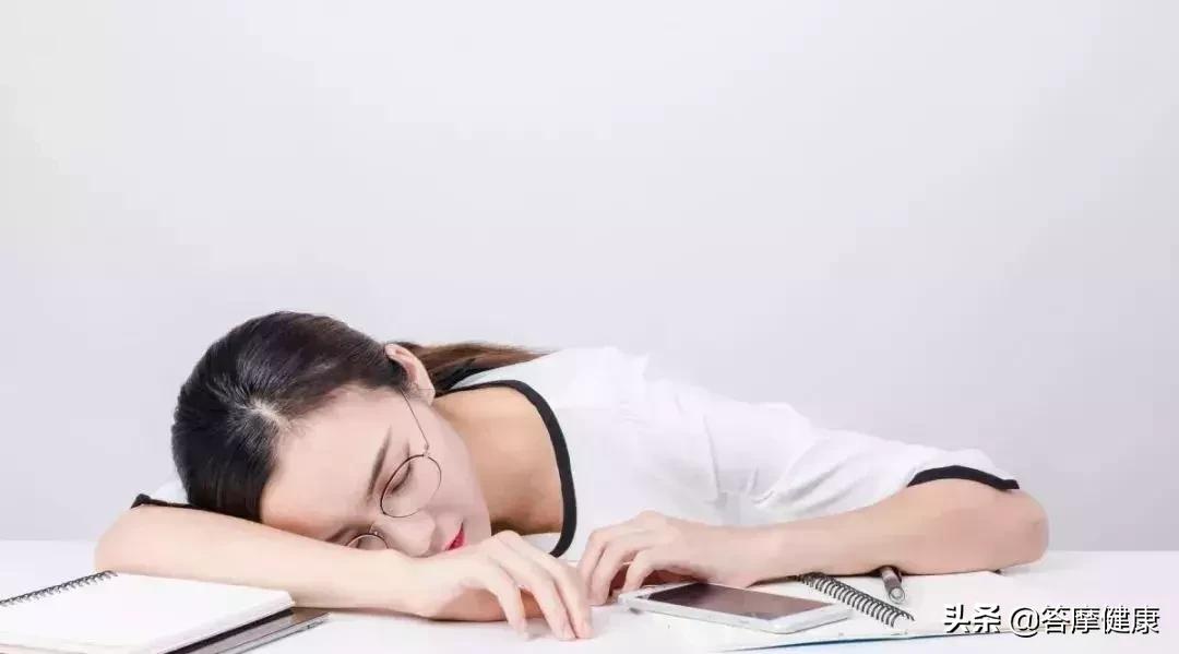 经期疼痛感变弱是怎么回事,经期胸痛缓解方法