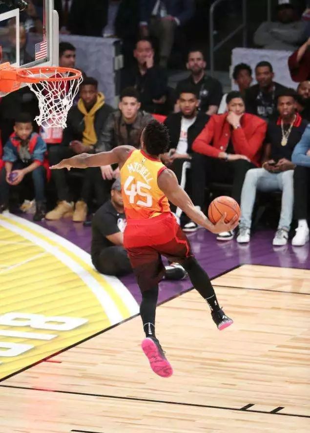 蜘蛛侠的签名鞋:AdidasTheD.O.NIssue1