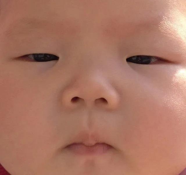 用了十几款约炮软件后，我发现女人更想恋爱，男人却只想*爱做**