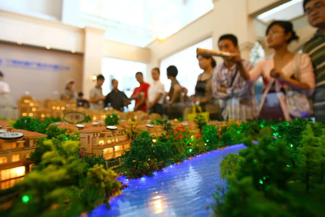 房企裁员后为什么拼命,2019年哪些房企裁员