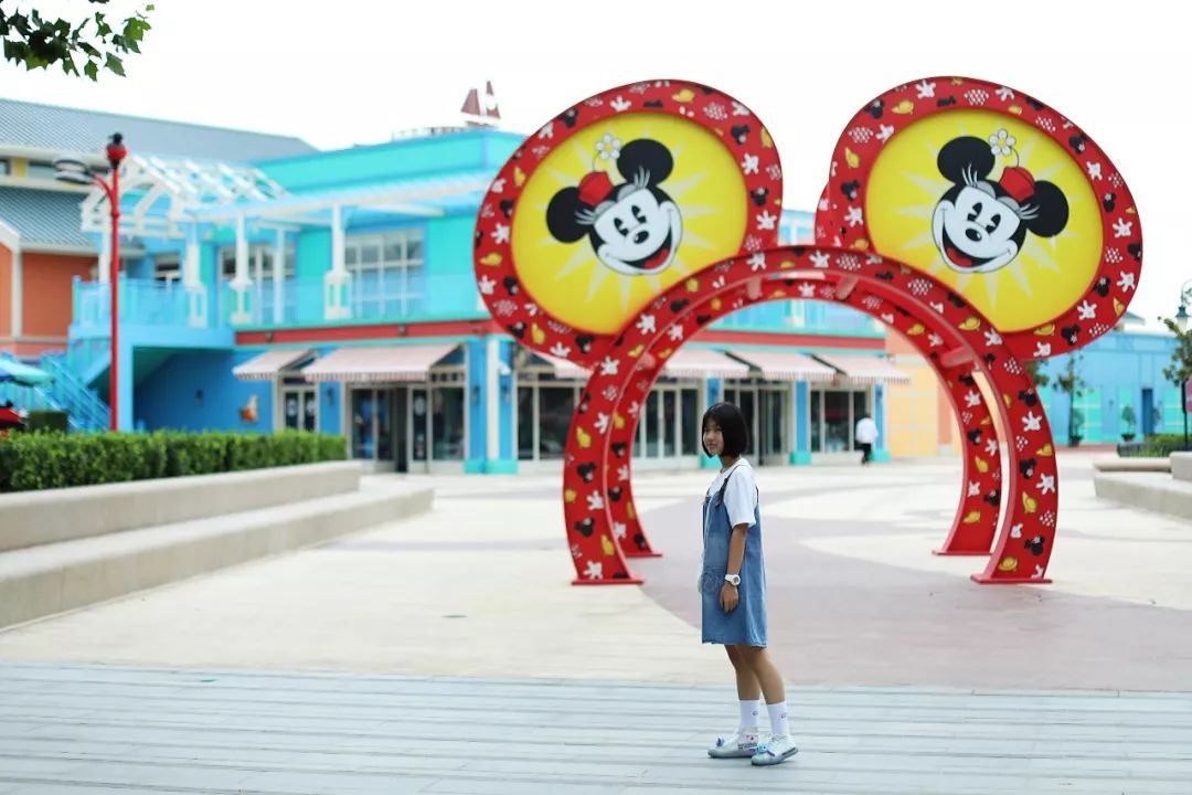 暑假两个人去北京五六天2000够吗,暑假两个人去青岛多少费用