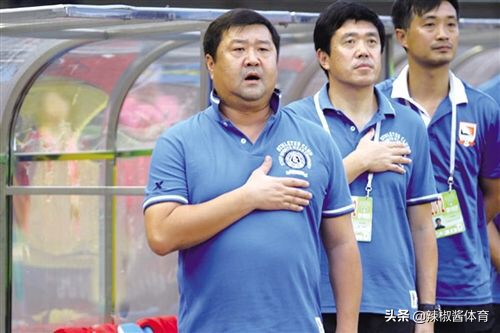 一方主帅崔康熙下课,一方新主教练