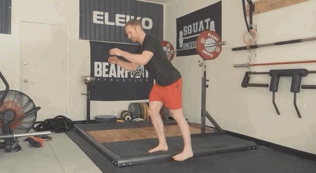 深蹲后膝盖疼还能继续锻炼吗,跑步后深蹲膝盖疼的恢复方法