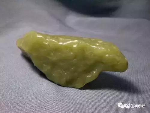 和田玉的识别一招鉴定和田玉真假,怎么分辨真和田玉和假的和田玉