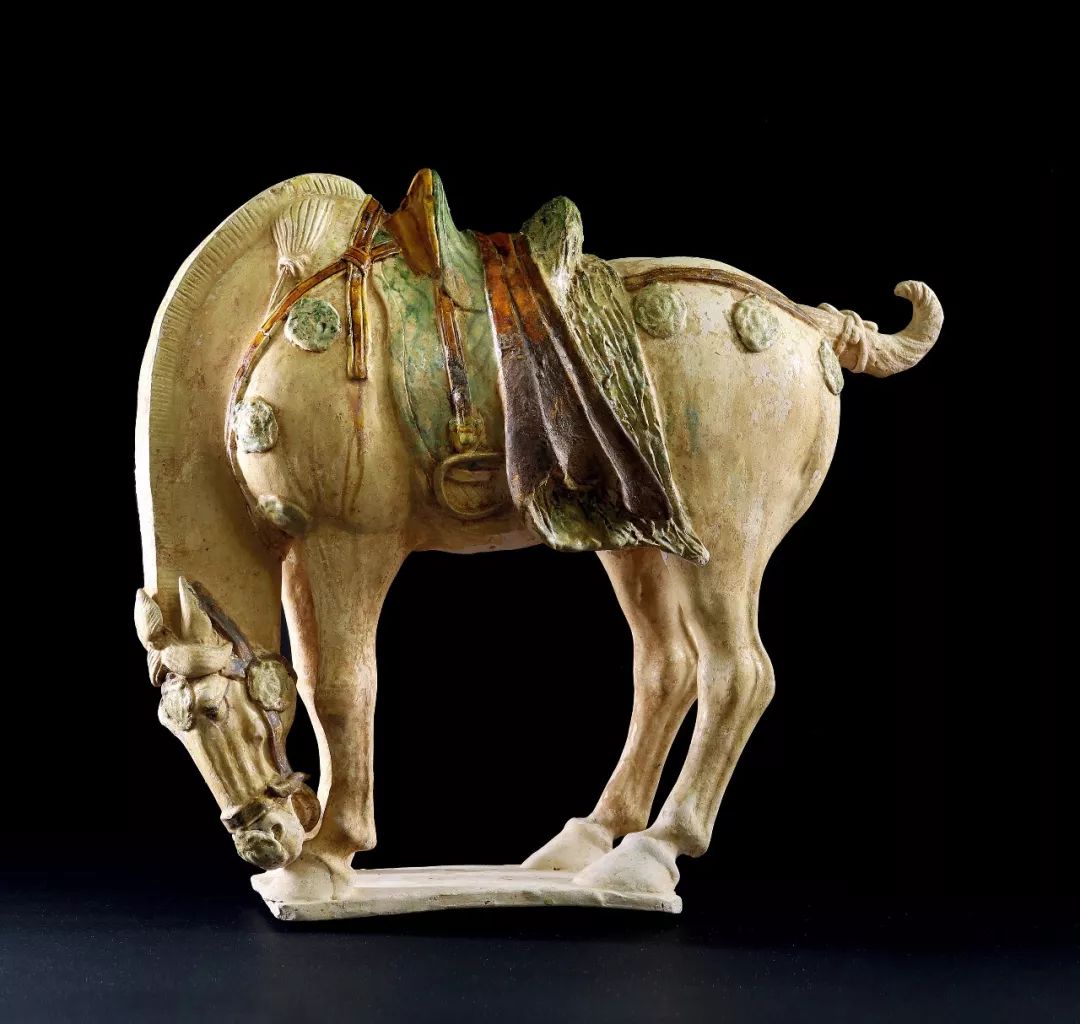 香港拍卖过亿的瓷器图片,香港保利瓷器拍卖图片