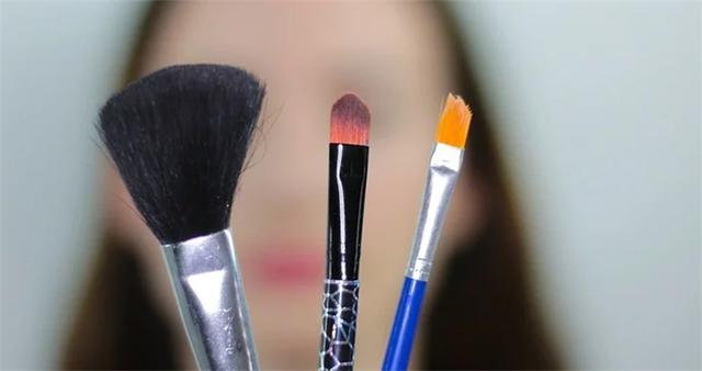 鼻子高挺小巧的女性怎么样,怎么让鼻子变小巧精致