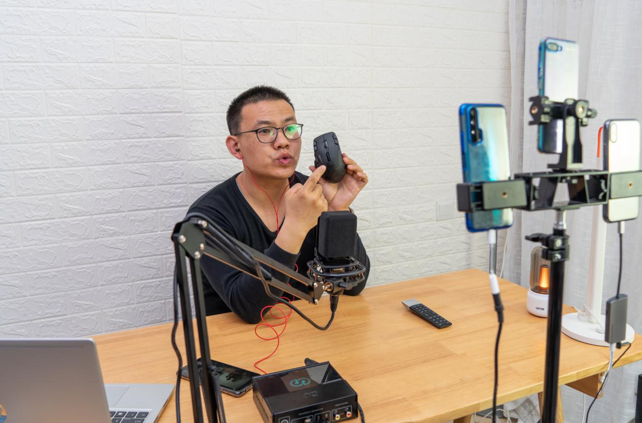 怎么从零开始做主播赚钱呢,新人主播如何突破月入十万