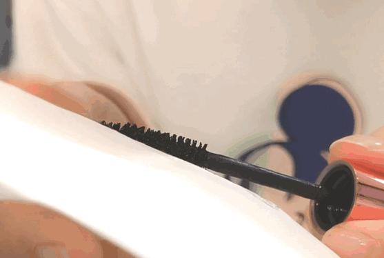 睫毛根部比较硬怎么画眼线,保姆级教程睫毛