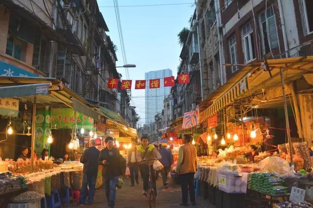 去厦门吹海风,来去厦门观光享受清凉的海风