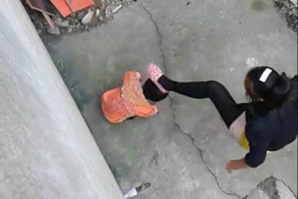 人贩子拐走孩子怎么办,人贩子拐来的孩子会怎么对待