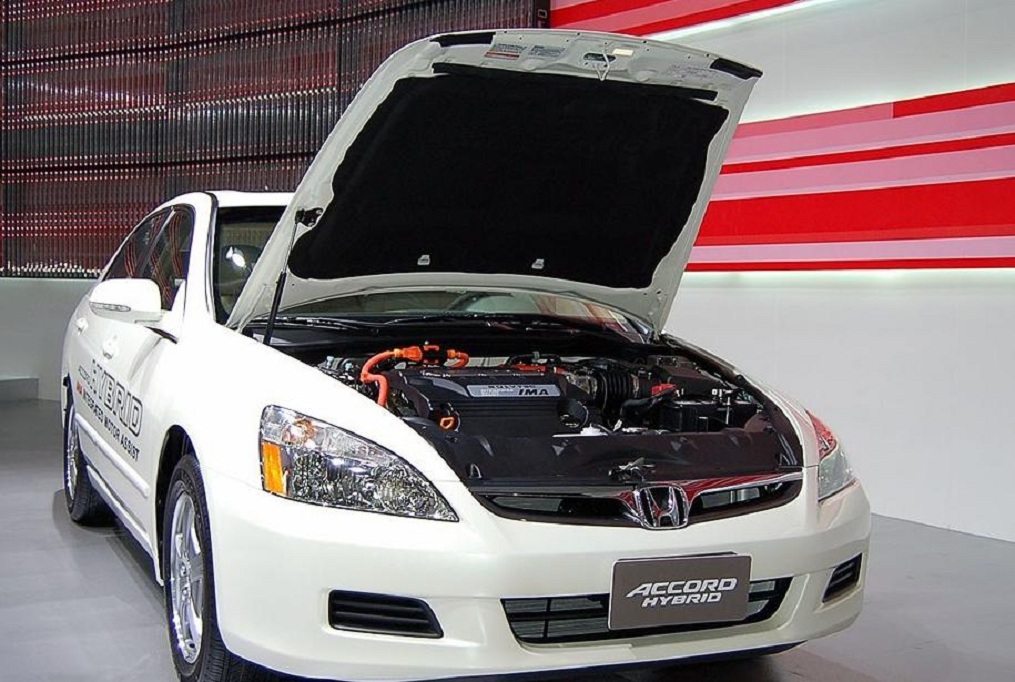 雅阁进入中国,雅阁新款上市老款还值得买吗