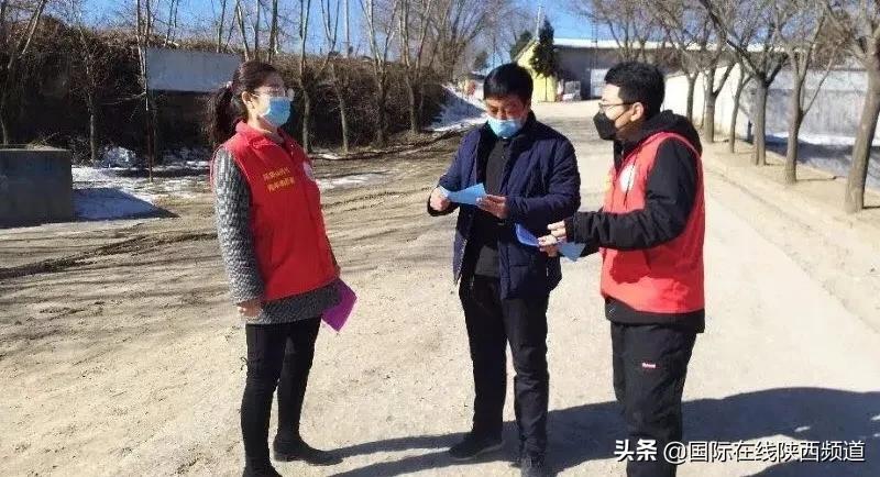 负重前行战疫一线的青年逆行者,青年抗击疫情逆行者出征视频