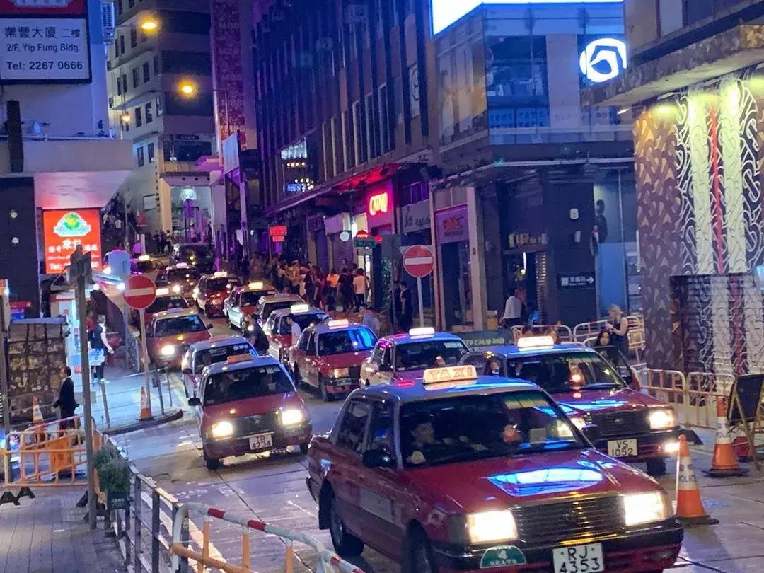 结束逛吃逛吃的香港之旅,香港自由行一日游逛吃攻略