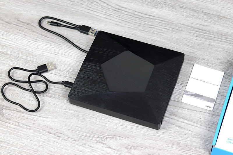 光盘在光驱里会一直转吗,光盘在光驱里转不动