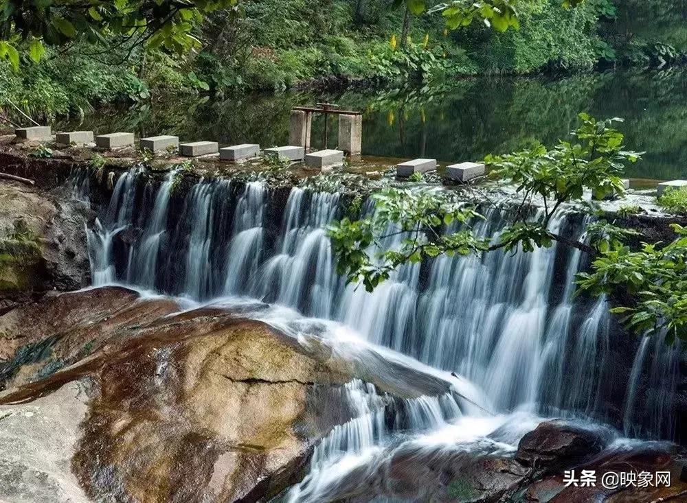 泌阳白云山景区免费,云台山嵖岈山白云山哪里更好玩