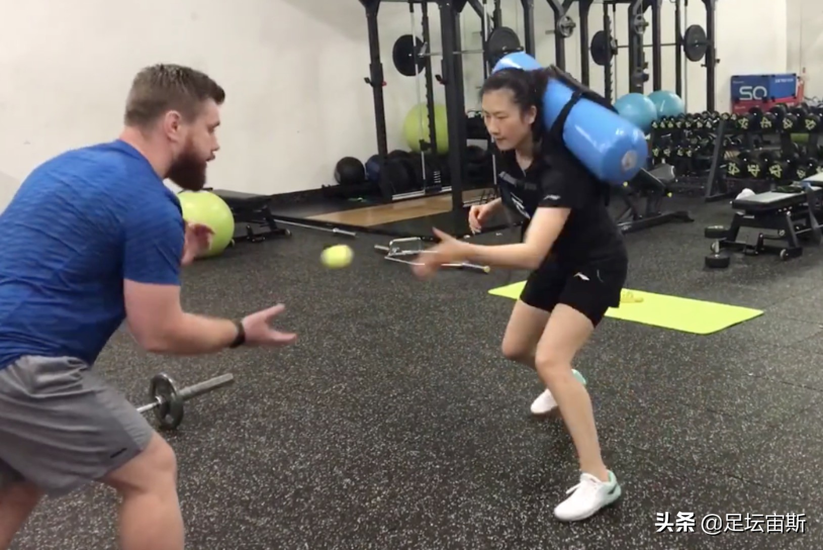 刘诗雯11:0胜丁宁,丁宁七局苦战力擒刘诗雯