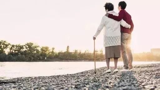 河北唐山大姐,农民养猪带领村民致富