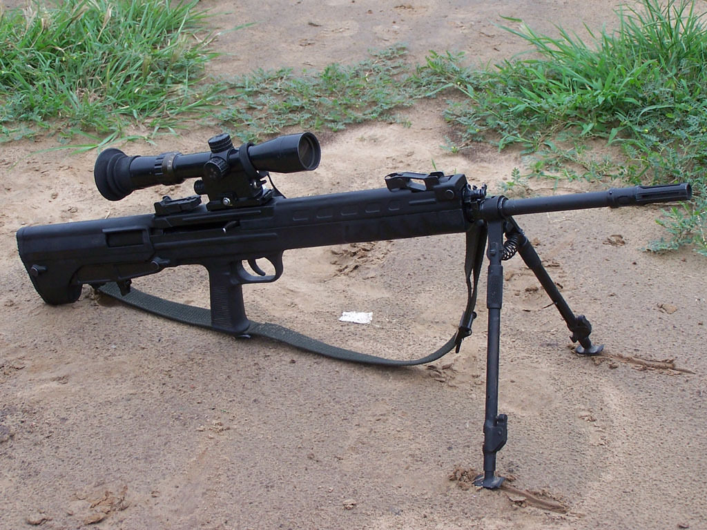 狙击步枪瞄准镜是望远镜吗,现实中步枪瞄准镜有几倍镜