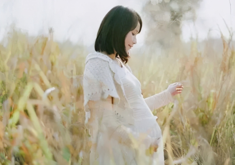 乳房胀痛大姨妈不正常,乳房胀痛是大姨妈要来了怎么缓解