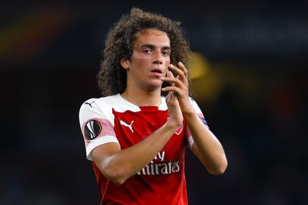 只是个中场莽汉？真不是这样，逆转卡迪夫他比厄齐尔踢得好