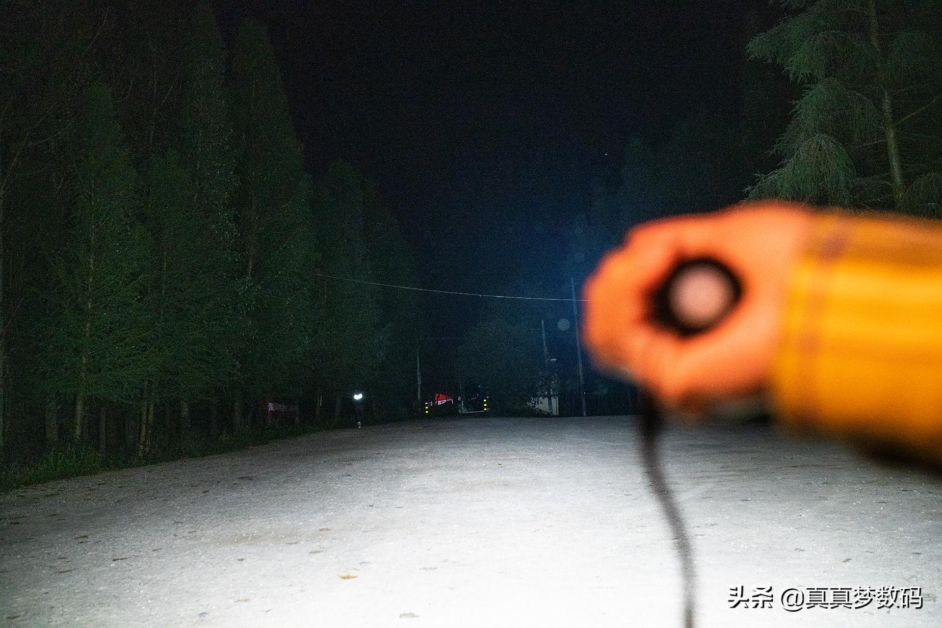 强光手电筒应该如何选择,强光手电筒怎样选