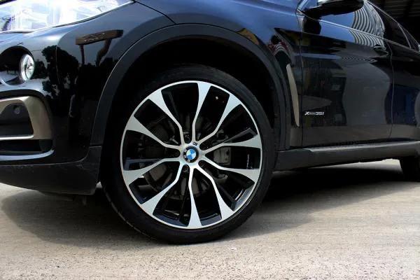 轮毂“大”“小”有啥区别?知道的都是老司机,车主:后悔选错了