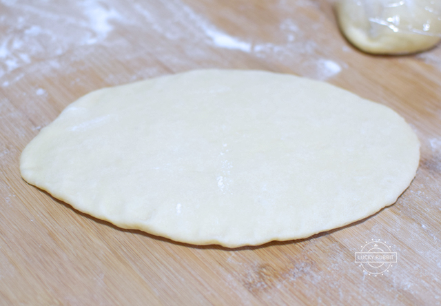 吐司怎么烤出来后是平整的,如何使再次烘烤的吐司柔软