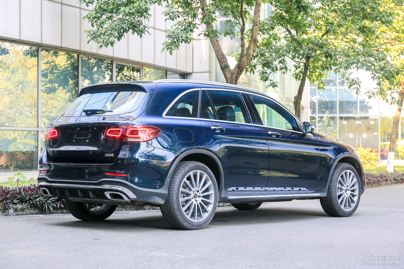 奔驰glc300l动感型第一视角,实拍了解2020款奔驰glc300