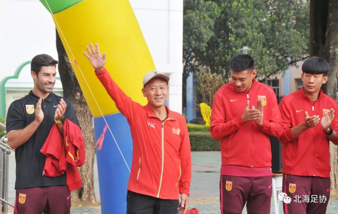 与世界球星同行,2024年北海青少年足球赛事