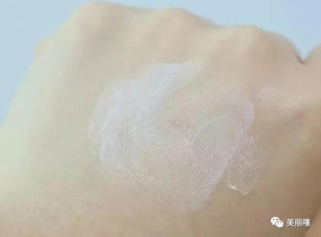 屈臣氏防晒霜升级版,屈臣氏修复褪红产品