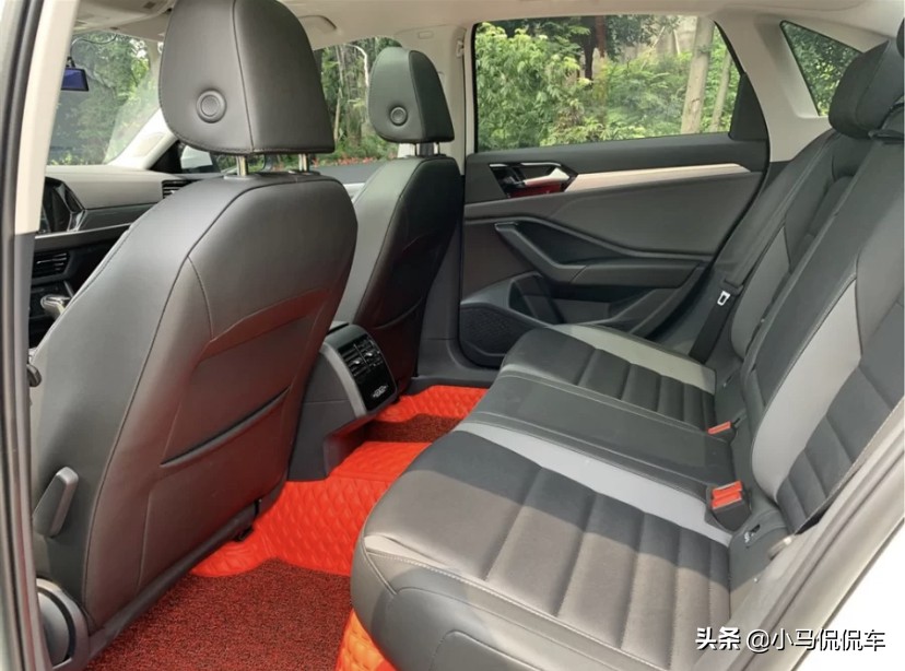 思域速腾哪个更值得买,现在的思域好还是新速腾好