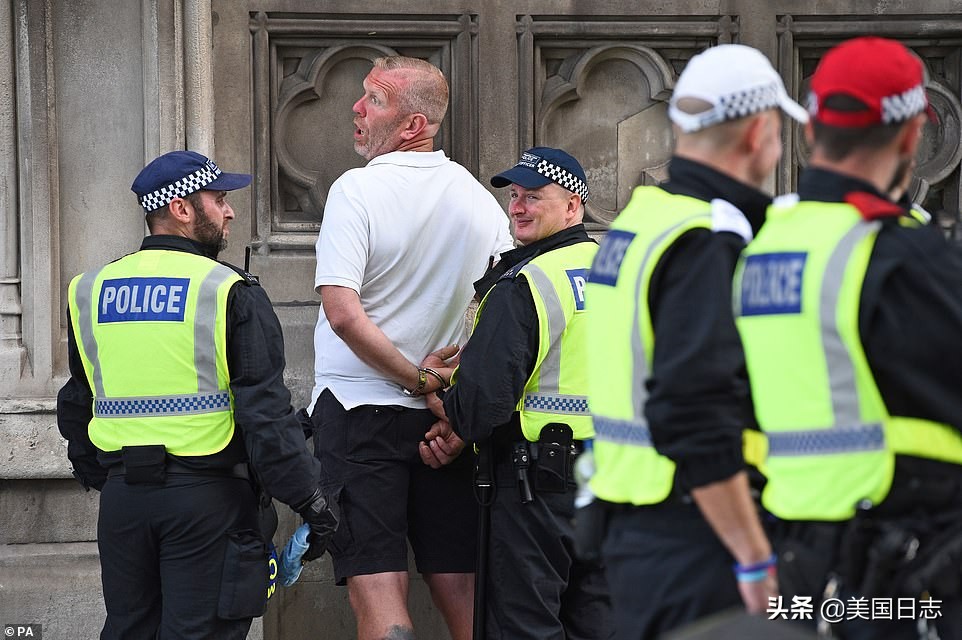 浼︽暒绉嶆棌楠氫贡浜嬩欢,鑻卞浗鐖嗗彂楠氫贡瀹炲綍瑙嗛