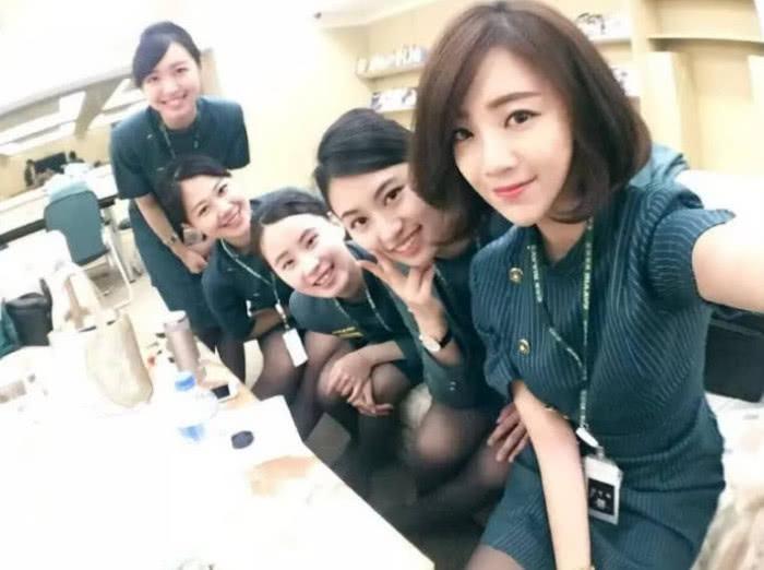 空姐上班2年赚500万,揭秘空姐上班后的真实生活