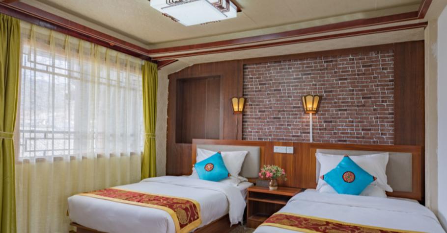 丽江白沙古镇住宿推荐,束河古镇三天两晚住宿团购