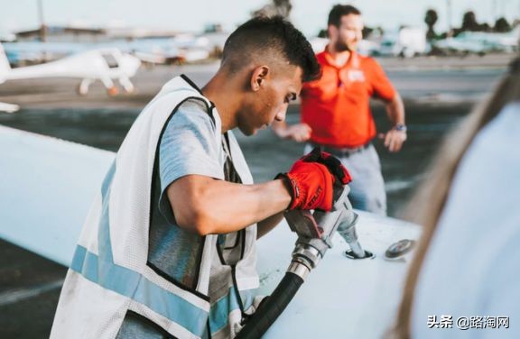 最新乘飞机禁带什么,最新乘机禁带物品