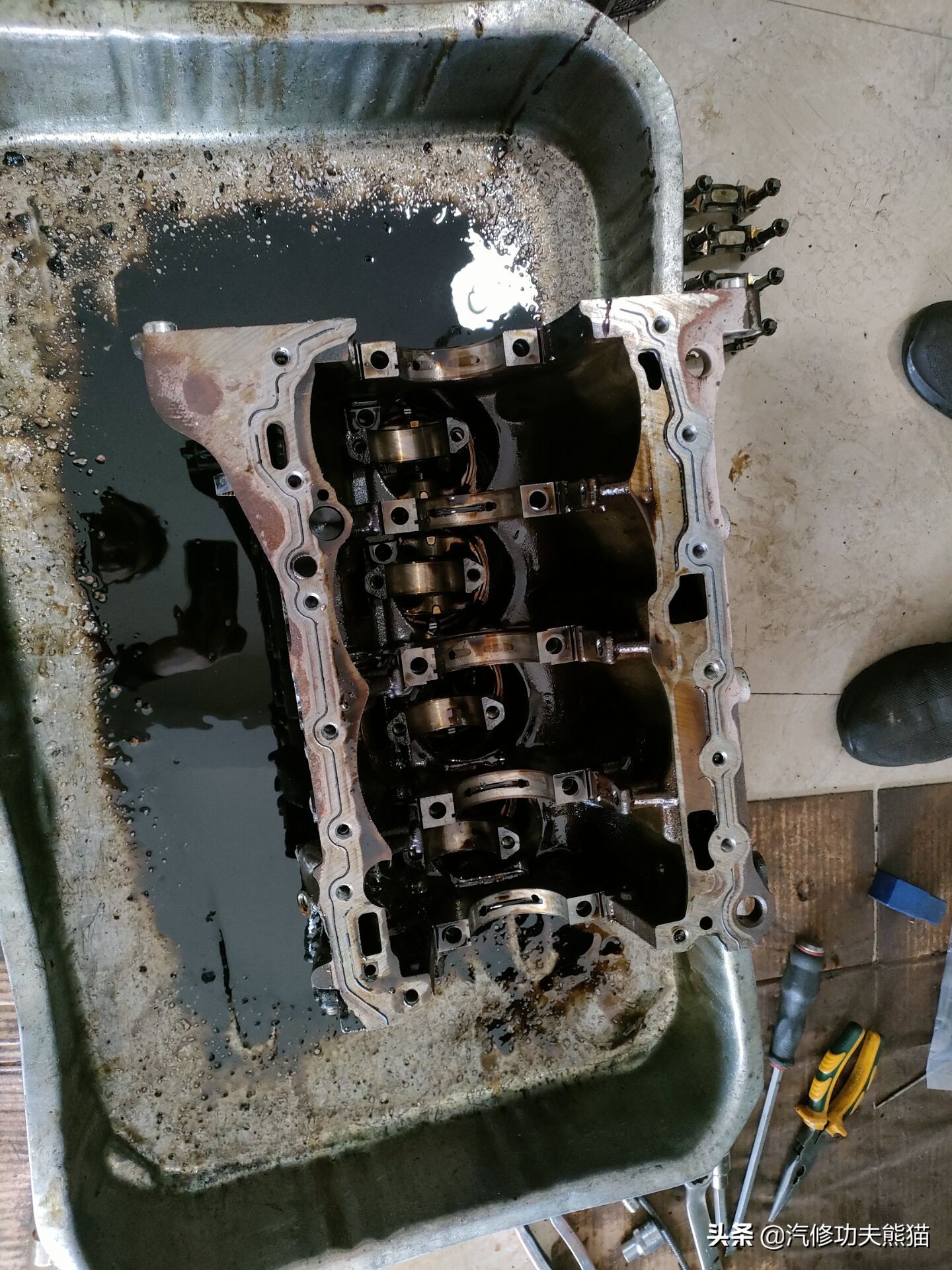 奥迪q5这车质量怎样,现在的奥迪q5烧机油