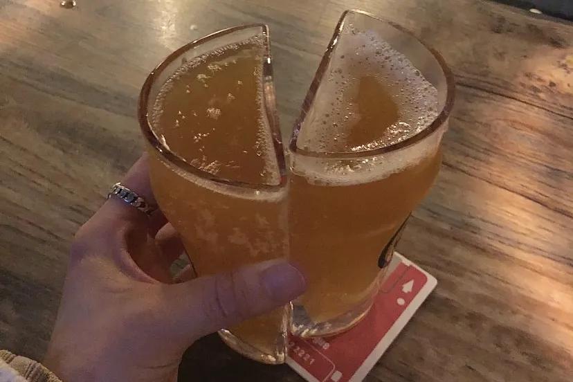 青岛即可以看海还能吃海鲜的地方,去青岛吃好海鲜看大海心情自然好