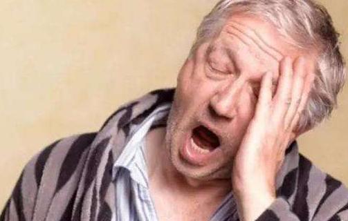 老年人腿筋痛按什么穴位,老人腿疼怎么缓解中医