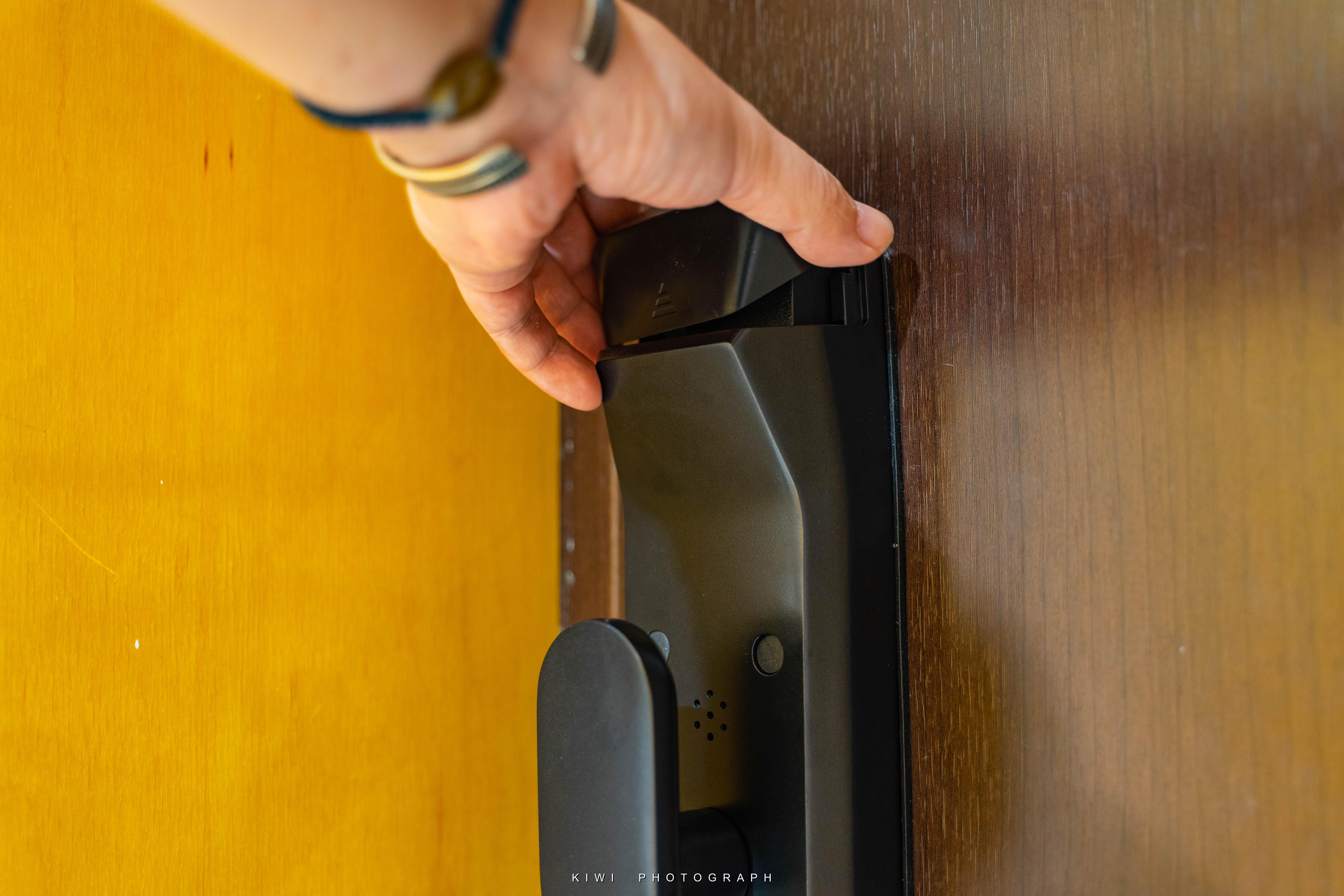 华为智选德施曼智能门锁安装视频,华为智选德施曼全自动门锁测评