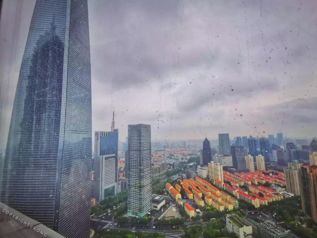 上海观复博物馆地面,上海中心37楼观复博物馆