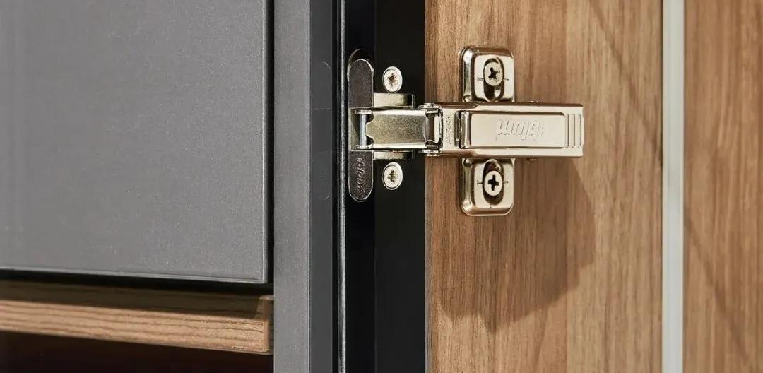 橱柜质量好不好一比就知道,品牌橱柜与非品牌橱柜区别