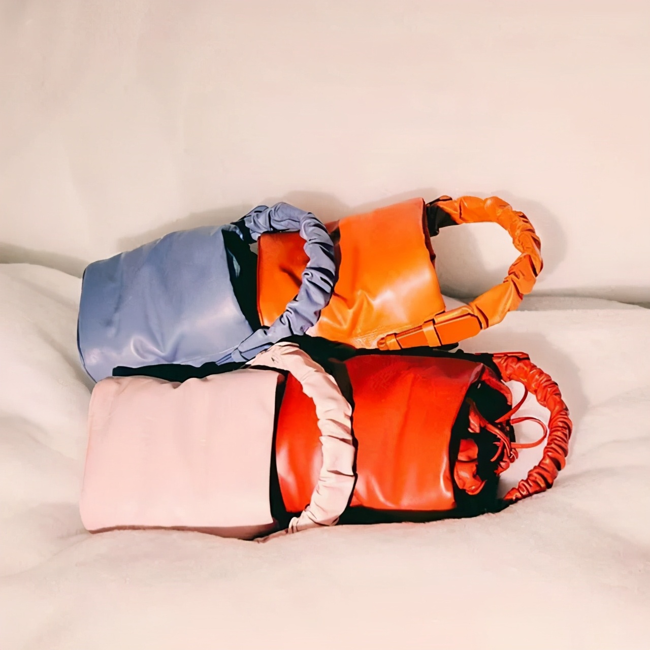 送礼困难？小众包包怎么样？