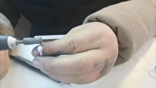 钻石戒指改圈过程一般多少天,黄金戒指圈戒小了如何改大